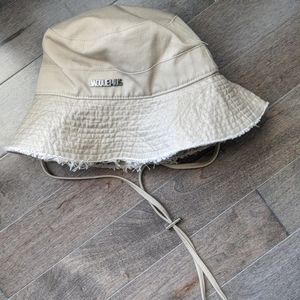 Jacquemus Le bob bucket fishermen hat